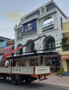 CÔNG TRÌNH MÁI ĐÓN, KÍNH CƯỜNG LỰC TẠI TIỆM VÀNG THẾ HÙNG TÂN AN LONG AN  