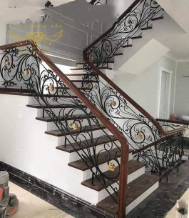 cầu thang sắt mỹ thuật