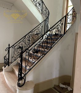 cầu thang sắt mỹ thuật 