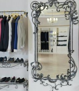 khung gương, bàn trang điểm