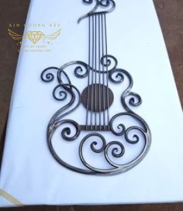 Đan Gita Sắt Mỹ Thuật