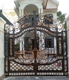 Cổng Sắt Mỹ Thuật