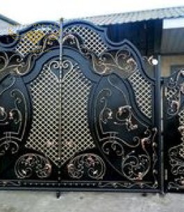 Cổng Sắt Mỹ Thuật