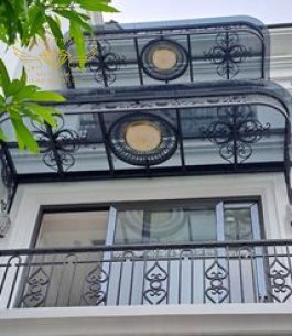 Mái Kính Sắt Mỹ Thuật