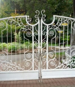 Cổng Sắt Mỹ Thuật