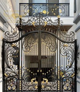 Cổng Sắt Mỹ Thuật