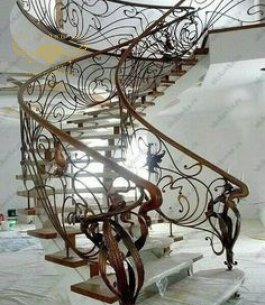 Cầu Thang Sắt Mỹ Thuật