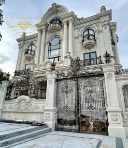 Cổng Sắt Mỹ Thuật